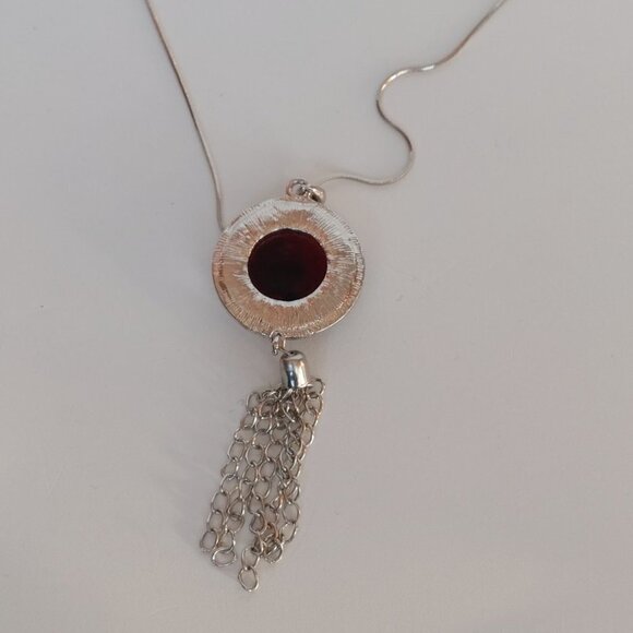 PRETTY Faux Red Garnet Tassel Necklace Long Silver Tone Chain STATEMENT NECKLACE - Picture 2 of 3